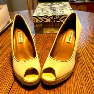 Steve Madden size 8.5 espadrilles